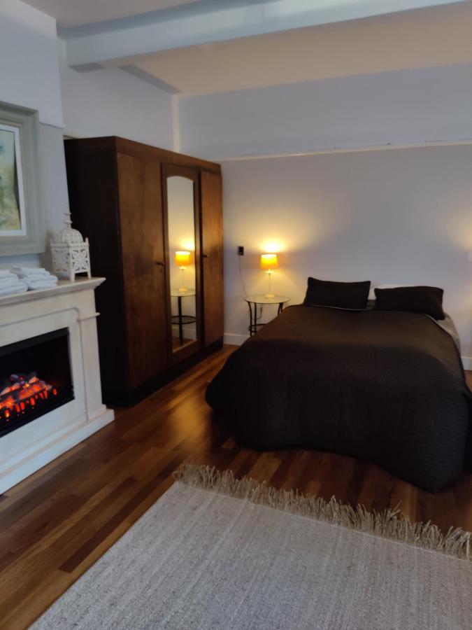Vrijstaande Rietgedekte Villa Nabij Uitvalswegen 바세나르 외부 사진