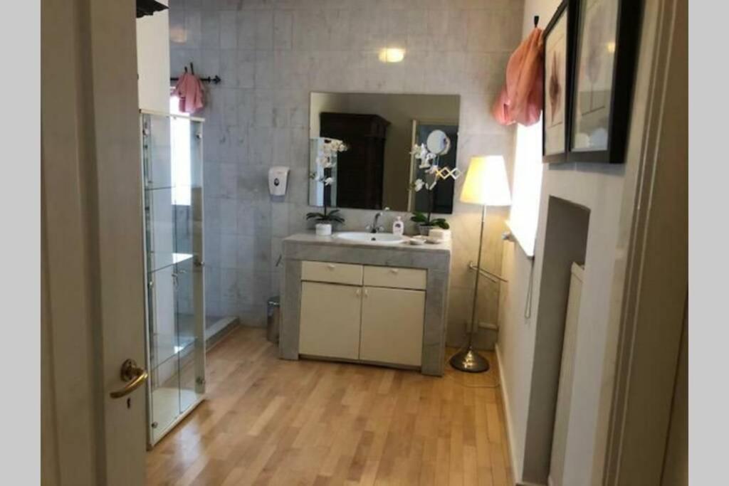 Vrijstaande Rietgedekte Villa Nabij Uitvalswegen 바세나르 외부 사진
